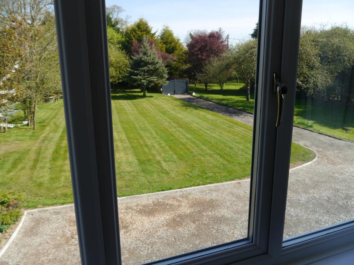 South View Country House Sleeps 12 - Hot Tub - Views Henley-in-Arden Exterior photo
