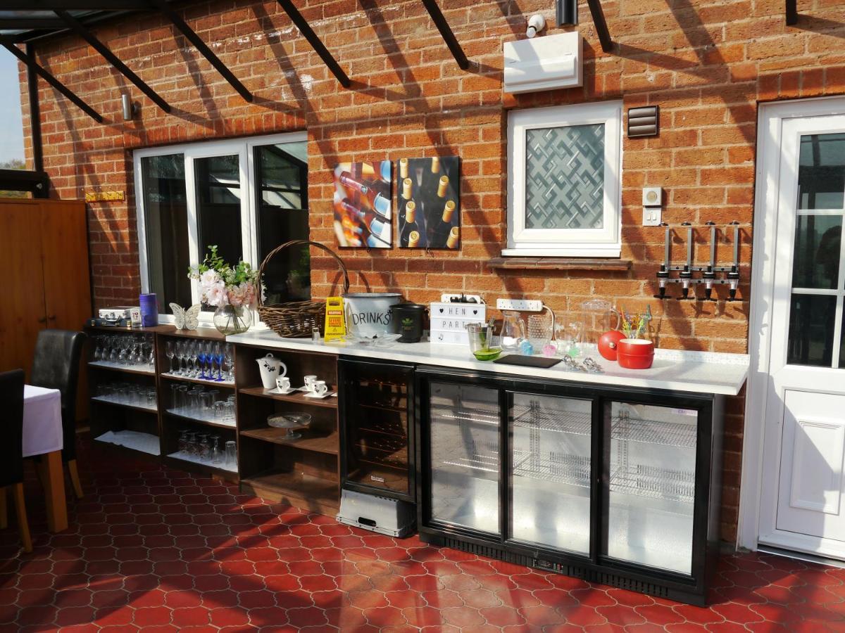South View Country House Sleeps 12 - Hot Tub - Views Henley-in-Arden Exterior photo